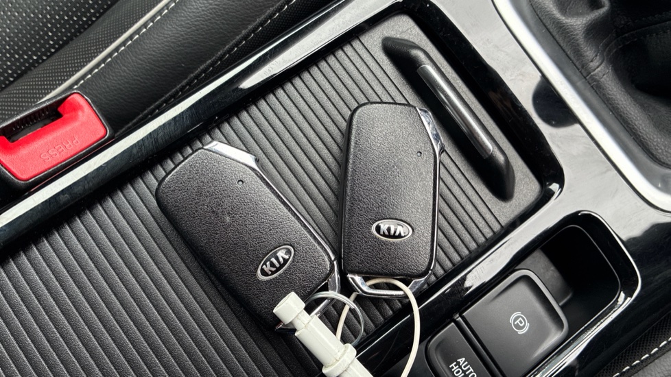 Kia Ceed 1.4T GDi ISG First Edition 5dr Petrol Hatchback - Image 38