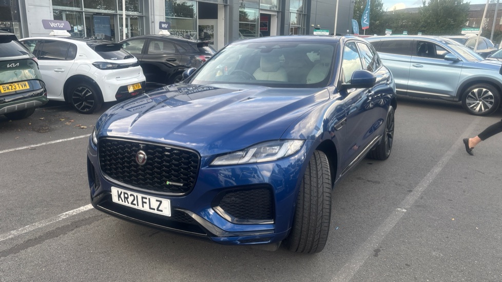 Jaguar F-Pace 2.0 D200 R-Dynamic HSE 5dr Auto AWD Diesel Estate - Image 8