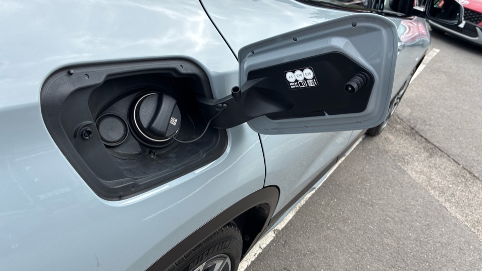 BMW X2 sDrive 18i [136] M Mesh Edition 5dr Step Auto Petrol Hatchback - Image 34
