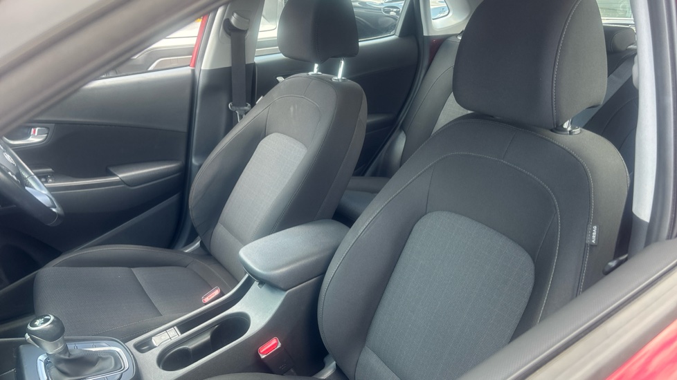 Hyundai KONA 1.6 GDi Hybrid SE Connect 5dr DCT Hybrid Hatchback - Image 34