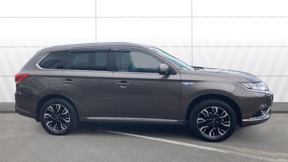 Mitsubishi Outlander 2.0 PHEV GX4hs 5dr Auto Estate - Image 5