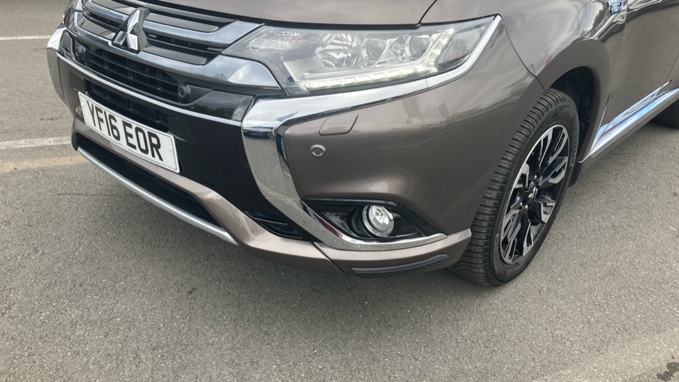 Mitsubishi Outlander 2.0 PHEV GX4hs 5dr Auto Estate - Image 23