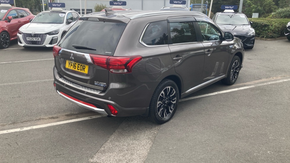 Mitsubishi Outlander 2.0 PHEV GX4hs 5dr Auto Estate - Image 27
