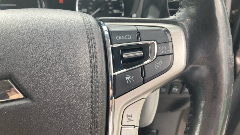 Mitsubishi Outlander 2.0 PHEV GX4hs 5dr Auto Estate - Image 32