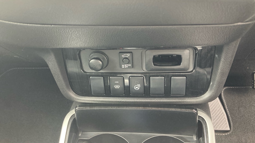 Mitsubishi Outlander 2.0 PHEV GX4hs 5dr Auto Estate - Image 33
