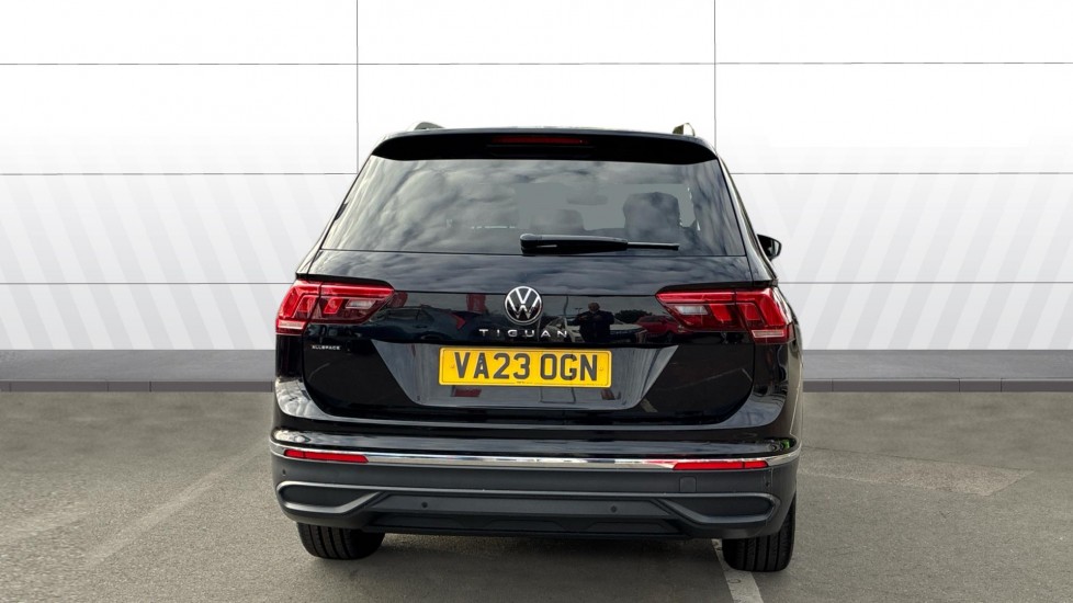 Volkswagen Tiguan Allspace 1.5 TSI Life 5dr Petrol Estate - Image 6