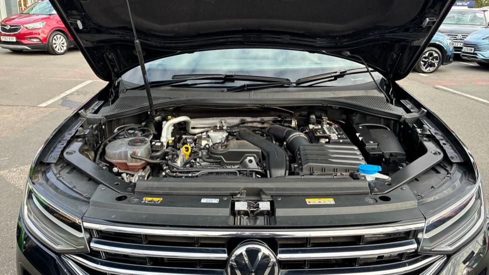 Volkswagen Tiguan Allspace 1.5 TSI Life 5dr Petrol Estate - Image 8