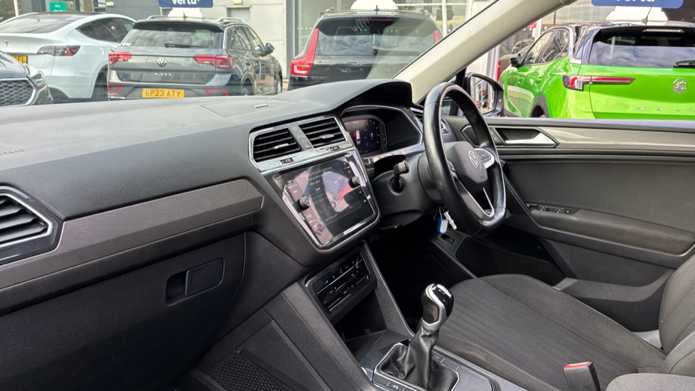 Volkswagen Tiguan Allspace 1.5 TSI Life 5dr Petrol Estate - Image 9