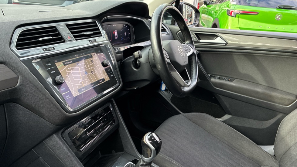 Volkswagen Tiguan Allspace 1.5 TSI Life 5dr Petrol Estate - Image 13