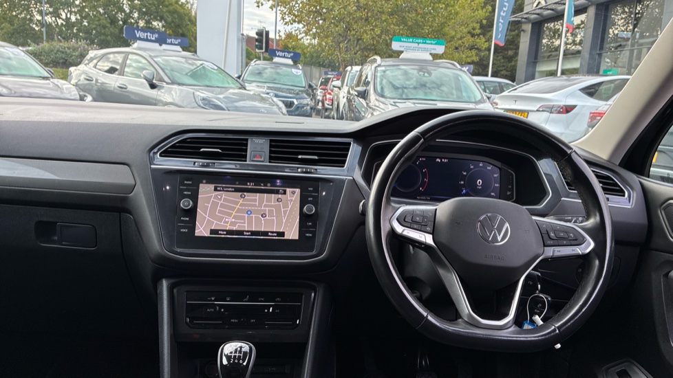 Volkswagen Tiguan Allspace 1.5 TSI Life 5dr Petrol Estate - Image 15