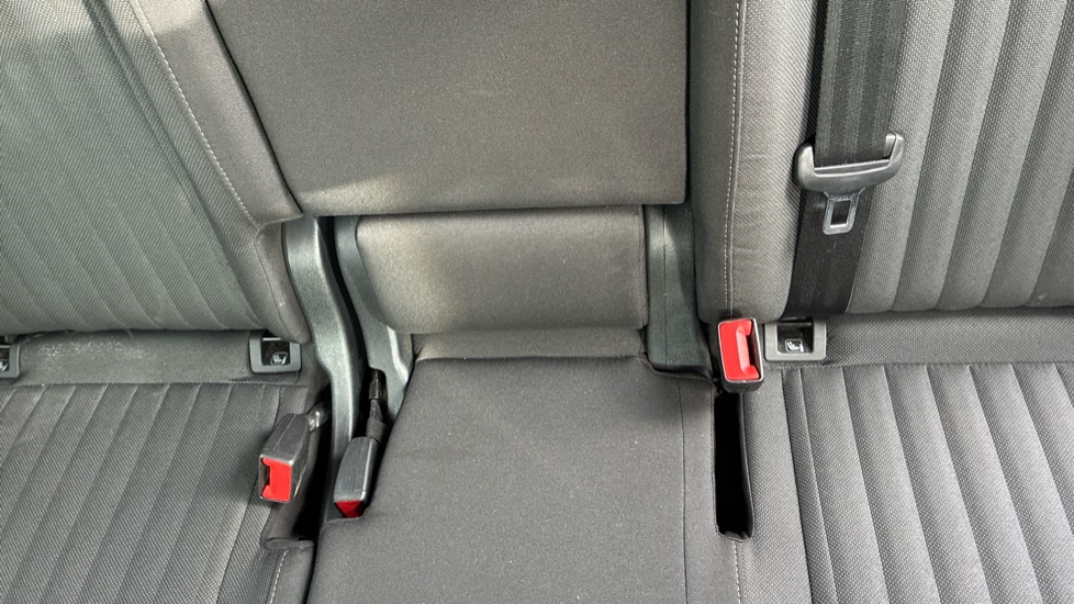 Volkswagen Tiguan Allspace 1.5 TSI Life 5dr Petrol Estate - Image 17