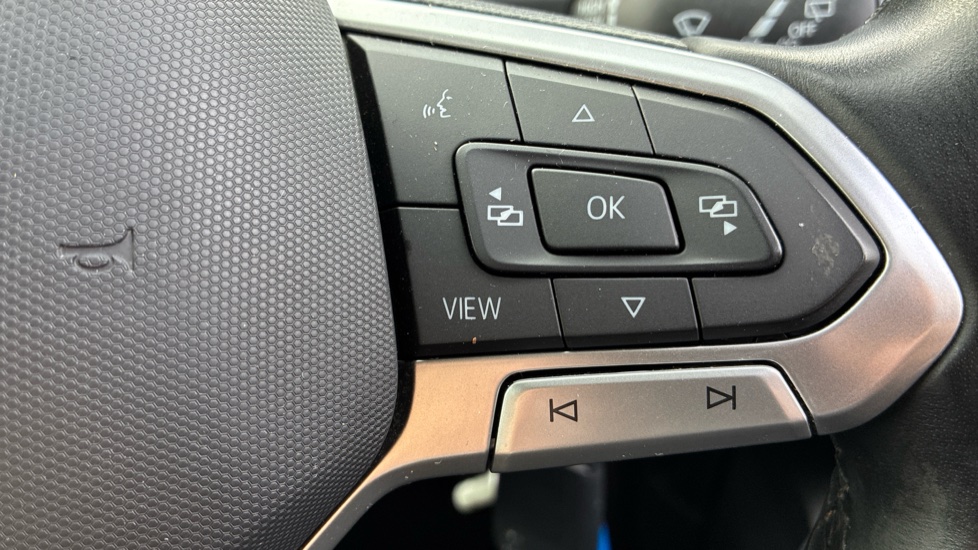 Volkswagen Tiguan Allspace 1.5 TSI Life 5dr Petrol Estate - Image 28