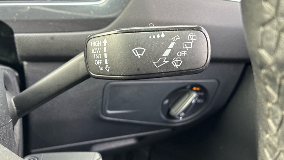 Volkswagen Tiguan Allspace 1.5 TSI Life 5dr Petrol Estate - Image 29
