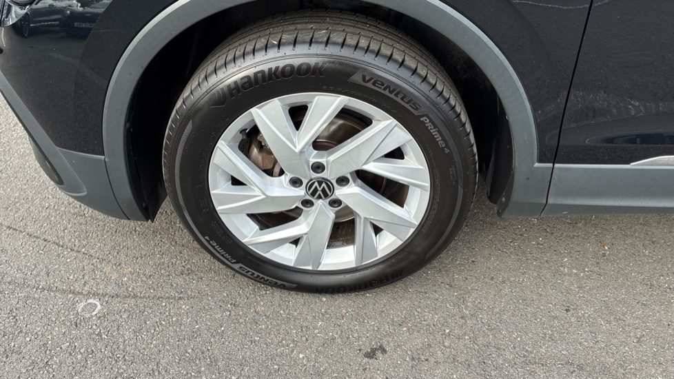 Volkswagen Tiguan Allspace 1.5 TSI Life 5dr Petrol Estate - Image 35