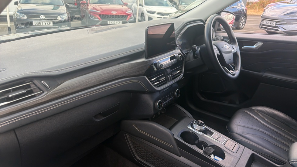 Ford Kuga 2.5 FHEV Vignale 5dr CVT Hybrid Estate - Image 9