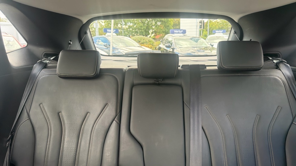 Ford Kuga 2.5 FHEV Vignale 5dr CVT Hybrid Estate - Image 15