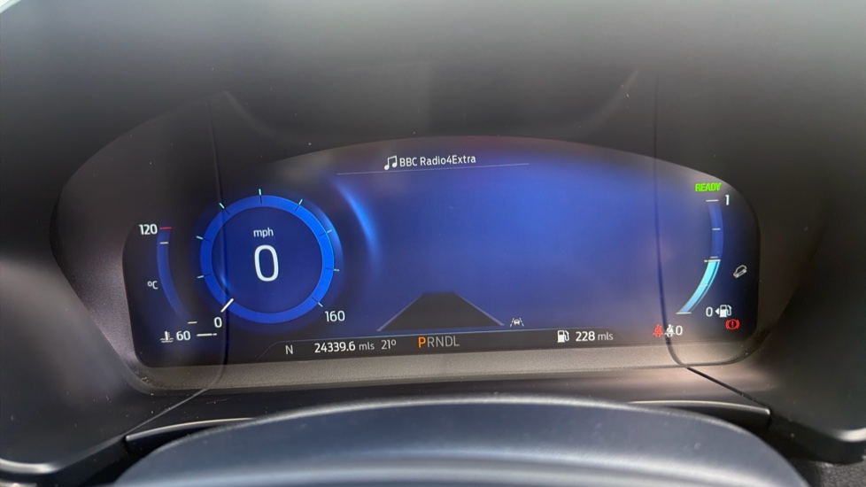 Ford Kuga 2.5 FHEV Vignale 5dr CVT Hybrid Estate - Image 18