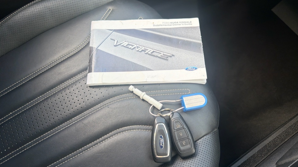 Ford Kuga 2.5 FHEV Vignale 5dr CVT Hybrid Estate - Image 19