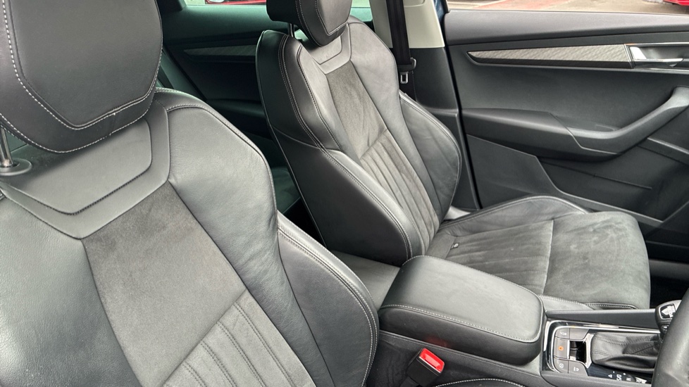 Skoda Karoq 1.5 TSI SE L 5dr DSG Petrol Estate - Image 8