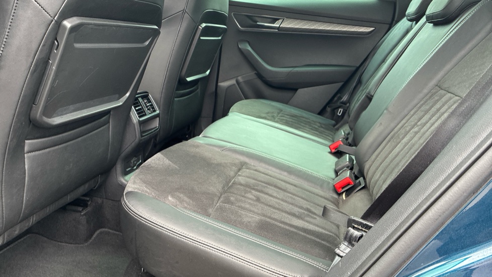 Skoda Karoq 1.5 TSI SE L 5dr DSG Petrol Estate - Image 16