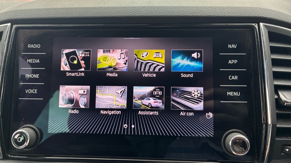 Skoda Karoq 1.5 TSI SE L 5dr DSG Petrol Estate - Image 37