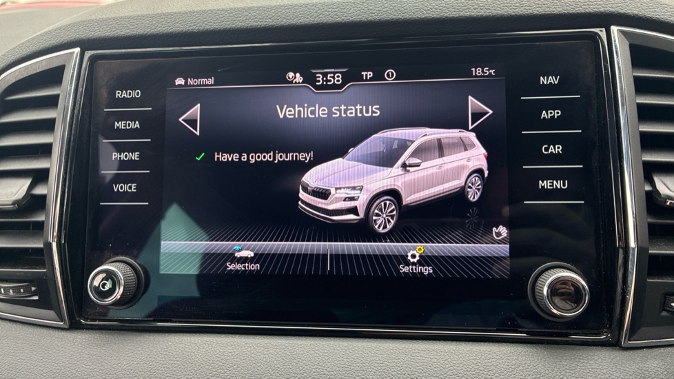 Skoda Karoq 1.5 TSI SE L 5dr DSG Petrol Estate - Image 38