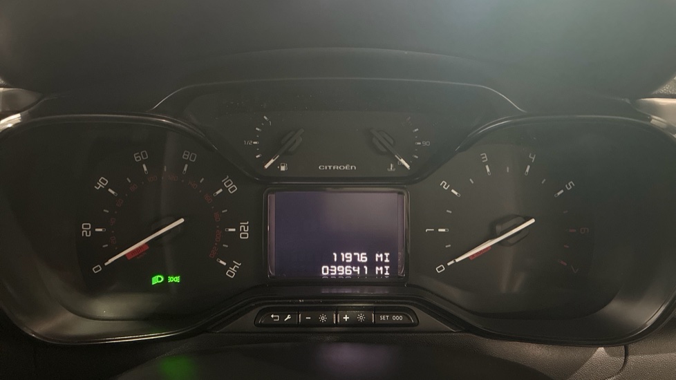 Citroen C3 1.2 PureTech C-Series Edition 5dr Petrol Hatchback - Image 32