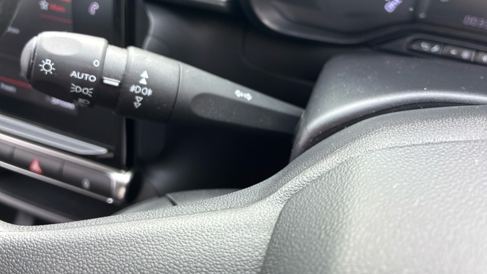 Citroen C3 1.2 PureTech Plus 5dr Petrol Hatchback - Image 33