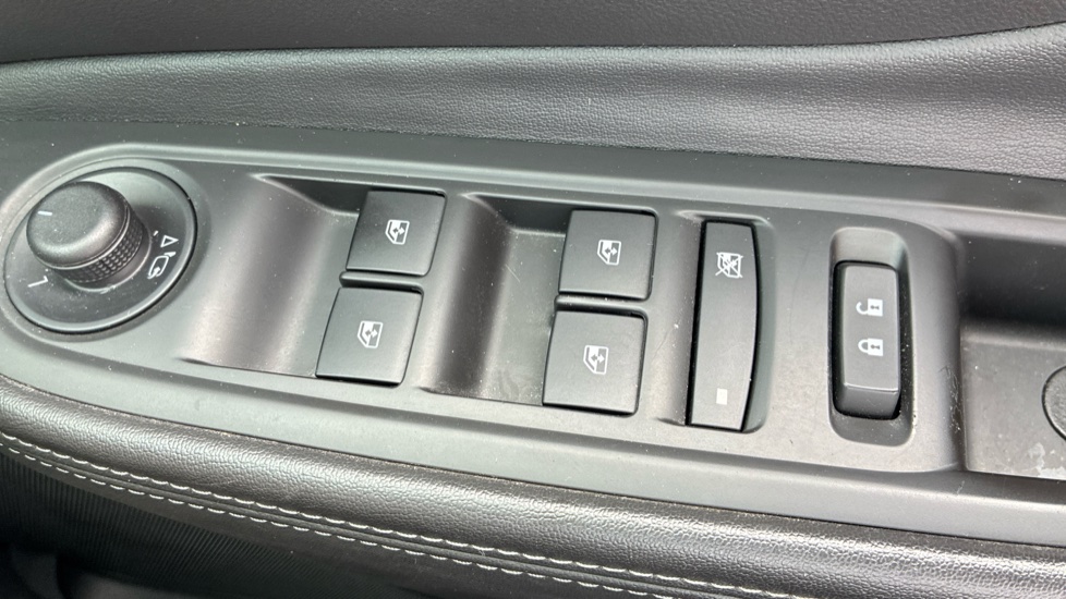Vauxhall Mokka X 1.4T ecoTEC Elite Nav 5dr Petrol Hatchback - Image 31