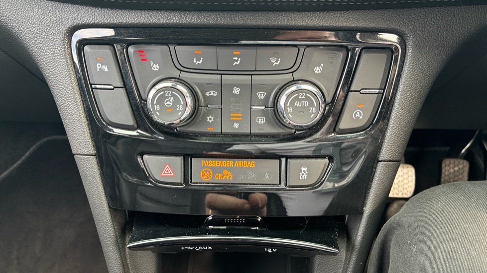 Vauxhall Mokka X 1.4T ecoTEC Elite Nav 5dr Petrol Hatchback - Image 33