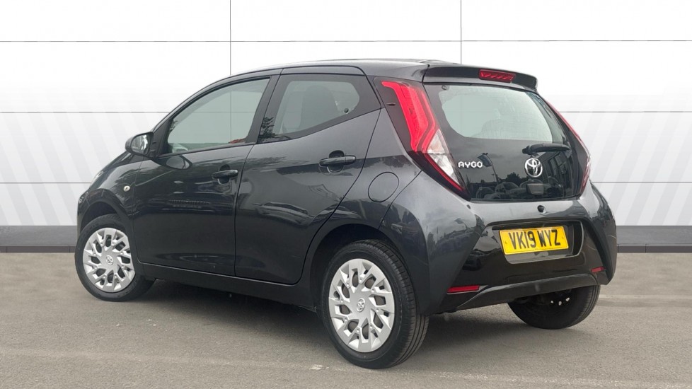 Toyota Aygo 1.0 VVT-i X-Play 5dr Petrol Hatchback - Image 2