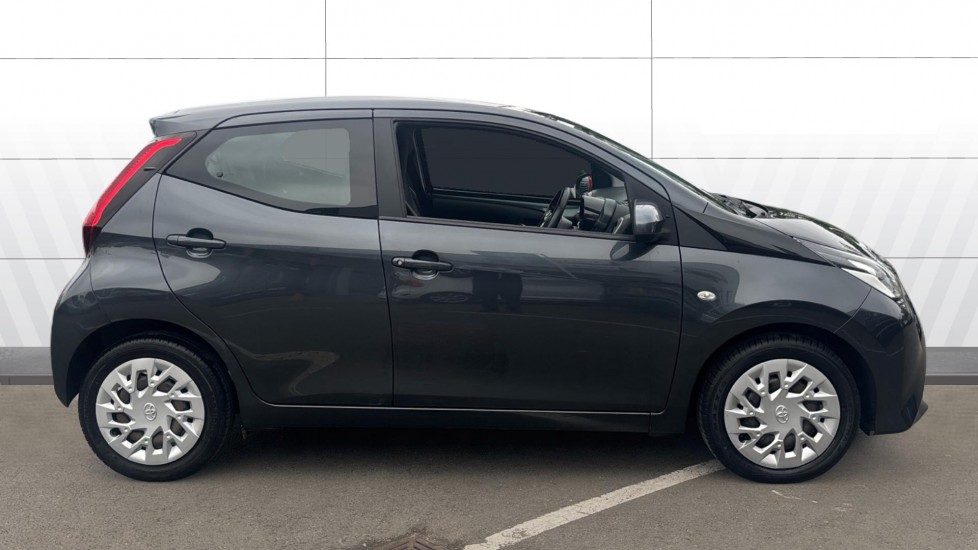 Toyota Aygo 1.0 VVT-i X-Play 5dr Petrol Hatchback - Image 5