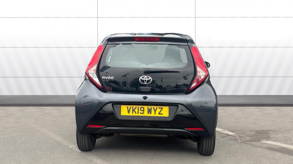 Toyota Aygo 1.0 VVT-i X-Play 5dr Petrol Hatchback - Image 6