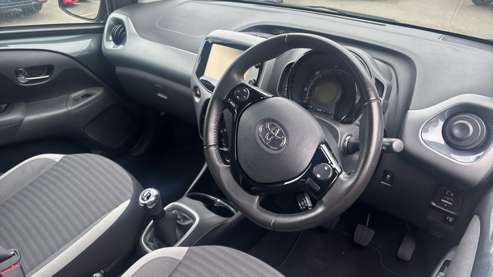 Toyota Aygo 1.0 VVT-i X-Play 5dr Petrol Hatchback - Image 11