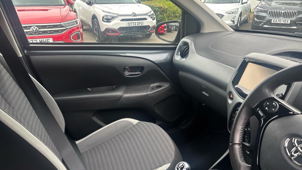 Toyota Aygo 1.0 VVT-i X-Play 5dr Petrol Hatchback - Image 14