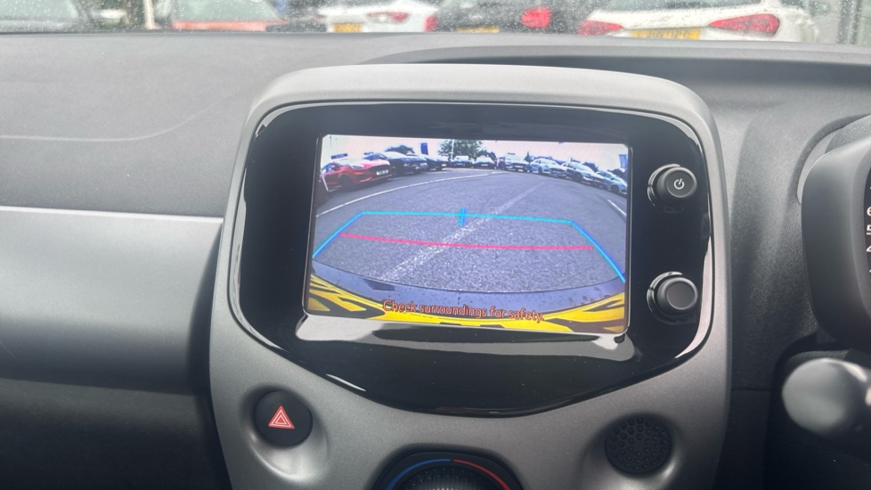 Toyota Aygo 1.0 VVT-i X-Play 5dr Petrol Hatchback - Image 27