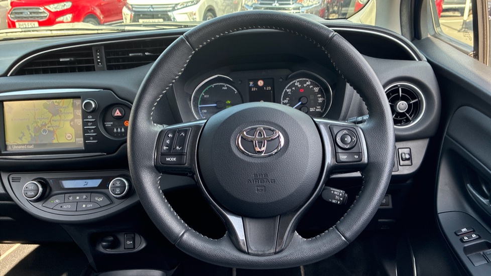 Toyota Yaris 1.5 Hybrid Y20 5dr CVT [Bi-tone] Hybrid Hatchback - Image 15
