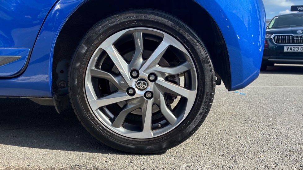 Toyota Yaris 1.5 Hybrid Y20 5dr CVT [Bi-tone] Hybrid Hatchback - Image 35