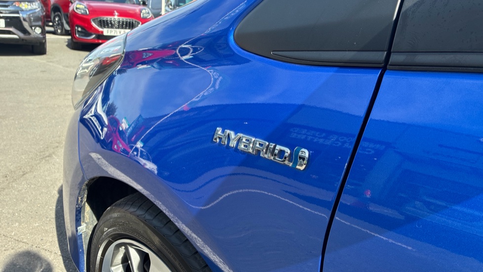Toyota Yaris 1.5 Hybrid Y20 5dr CVT [Bi-tone] Hybrid Hatchback - Image 36