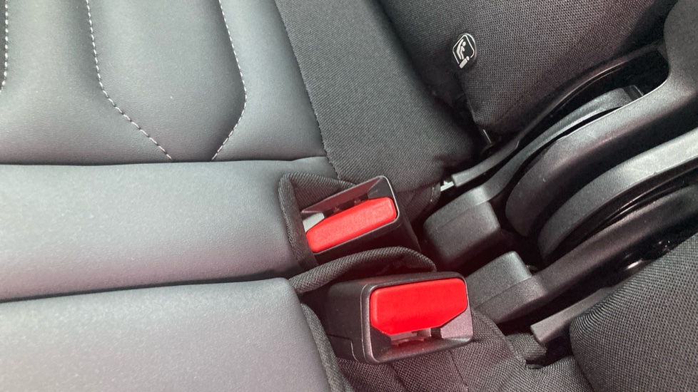 Citroen C3 Aircross 1.2 PureTech 130 Shine Plus 5dr EAT6 Petrol Hatchback - Image 17