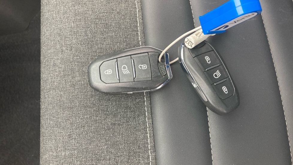Citroen C3 Aircross 1.2 PureTech 130 Shine Plus 5dr EAT6 Petrol Hatchback - Image 20