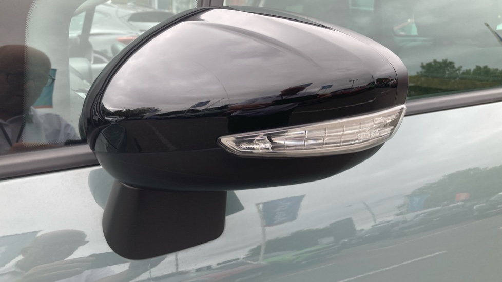Citroen C3 Aircross 1.2 PureTech 130 Shine Plus 5dr EAT6 Petrol Hatchback - Image 22
