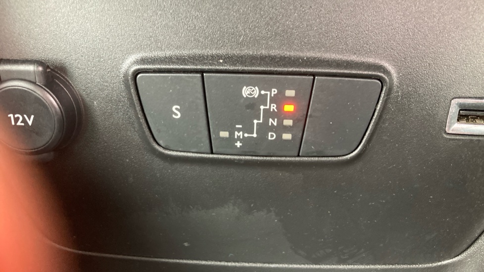 Citroen C3 Aircross 1.2 PureTech 130 Shine Plus 5dr EAT6 Petrol Hatchback - Image 28