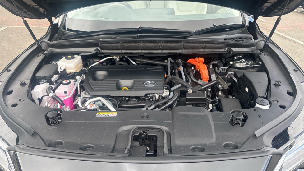 Lexus RX 450h+ 2.5 Takumi 5dr E-CVT Estate - Image 8