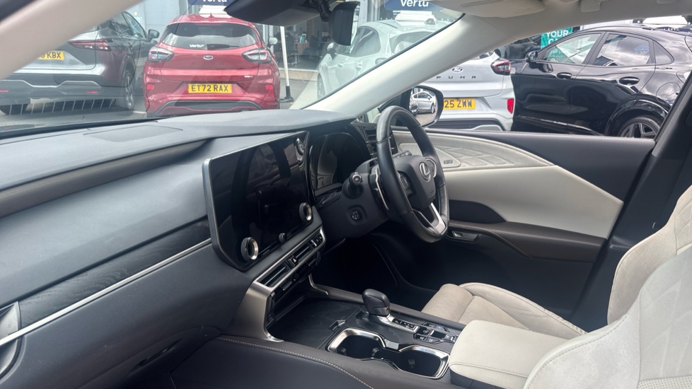 Lexus RX 450h+ 2.5 Takumi 5dr E-CVT Estate - Image 9