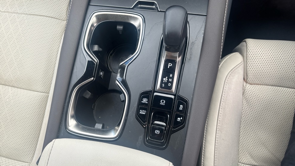 Lexus RX 450h+ 2.5 Takumi 5dr E-CVT Estate - Image 13