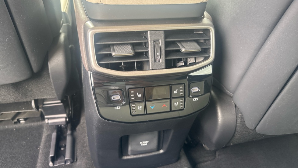 Lexus RX 450h+ 2.5 Takumi 5dr E-CVT Estate - Image 24