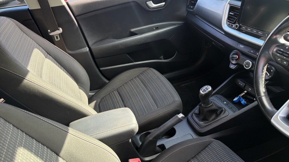 Kia Stonic 1.0T GDi 99 2 5dr Petrol Estate - Image 14