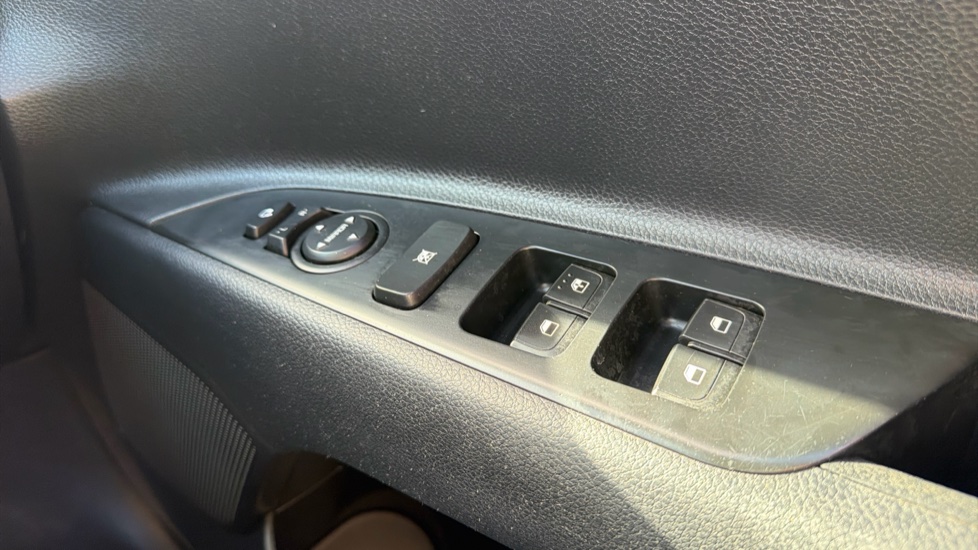 Kia Stonic 1.0T GDi 99 2 5dr Petrol Estate - Image 30