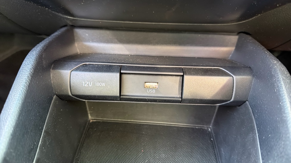 Kia Stonic 1.0T GDi 99 2 5dr Petrol Estate - Image 31